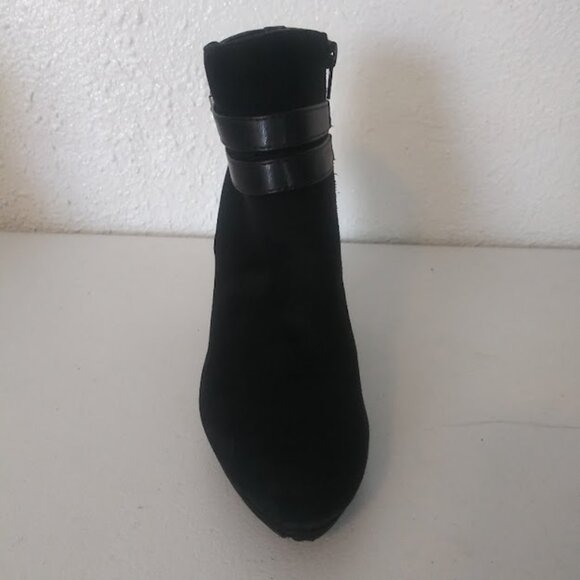 Metaphor women's size 7 1/2 black high heel ankle boots - Picture 2 of 16